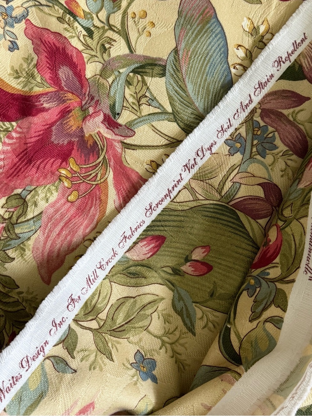 Raymond Waites Mill Creek Emmanuelle floral upholstery fabric 6 yds - Picture 8 of 10
